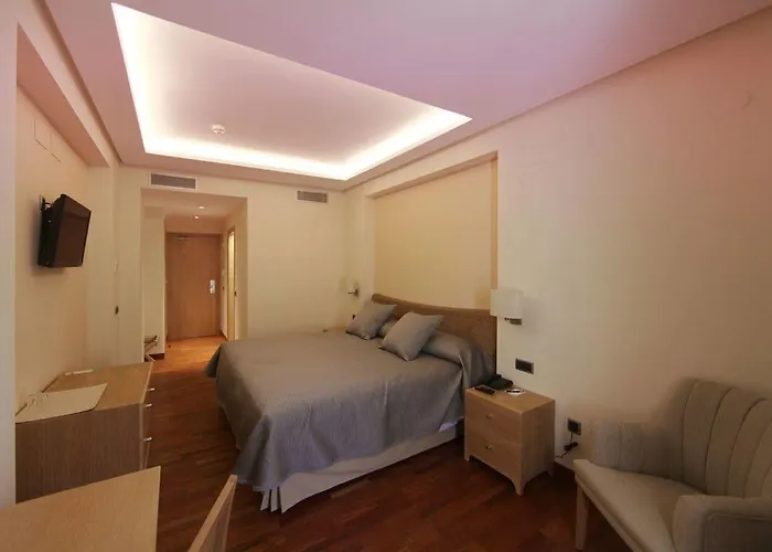 Casa Consistorial מלון פואנגירולה