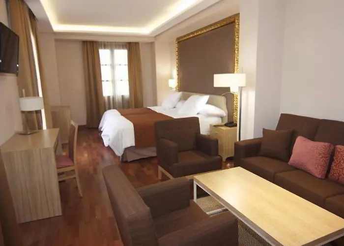 Casa Consistorial מלון 4*