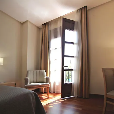 호텔 Casa Consistorial 4*