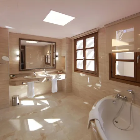 Casa Consistorial 4*