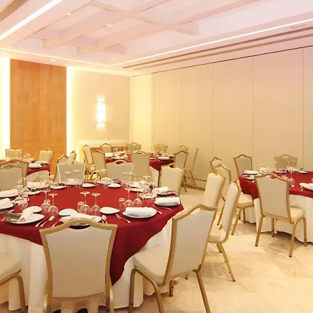 Hotel Casa Consistorial 4*