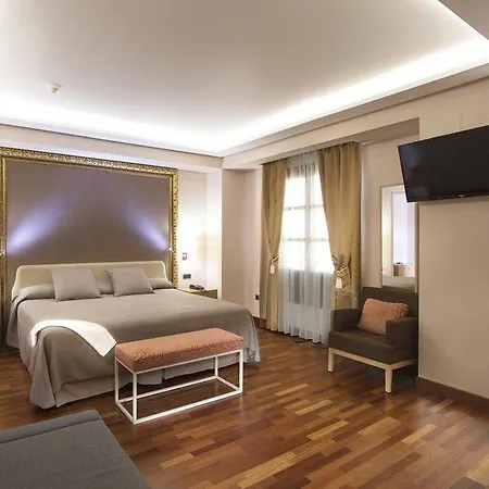 Casa Consistorial Hotel 4*